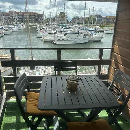 Apartment Jetez L'ancre A La Marina De *