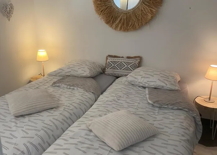 Jetez L'ancre A La Marina De شقة