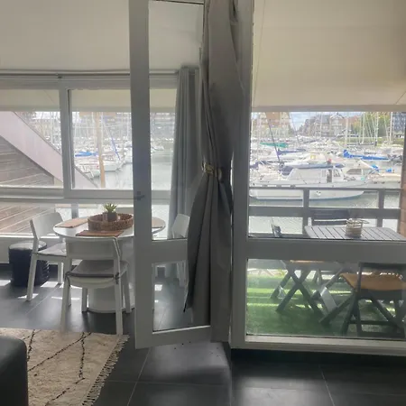 Апартаменты Jetez L'ancre A La Marina De *